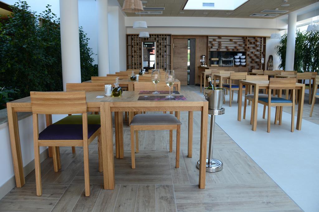 Hotel Nar Trebinje Eksteriør billede